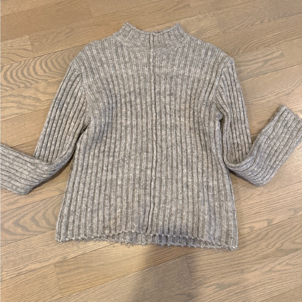 Ribbed Mock-Neck Women's Sweater - Taupe